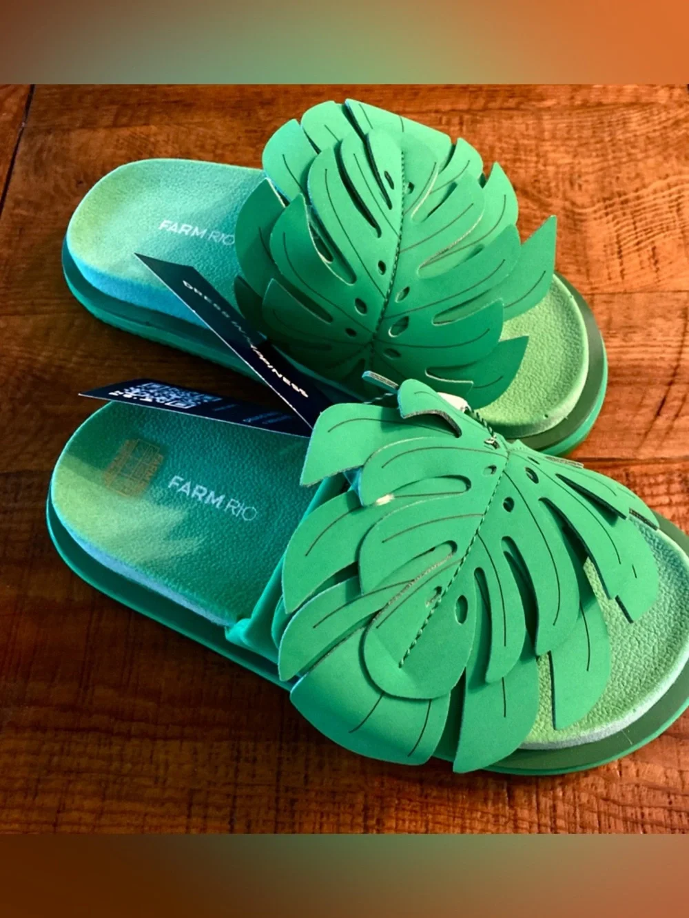 FARM Rio Bright Green Leaf Appliqué Slide Sandals